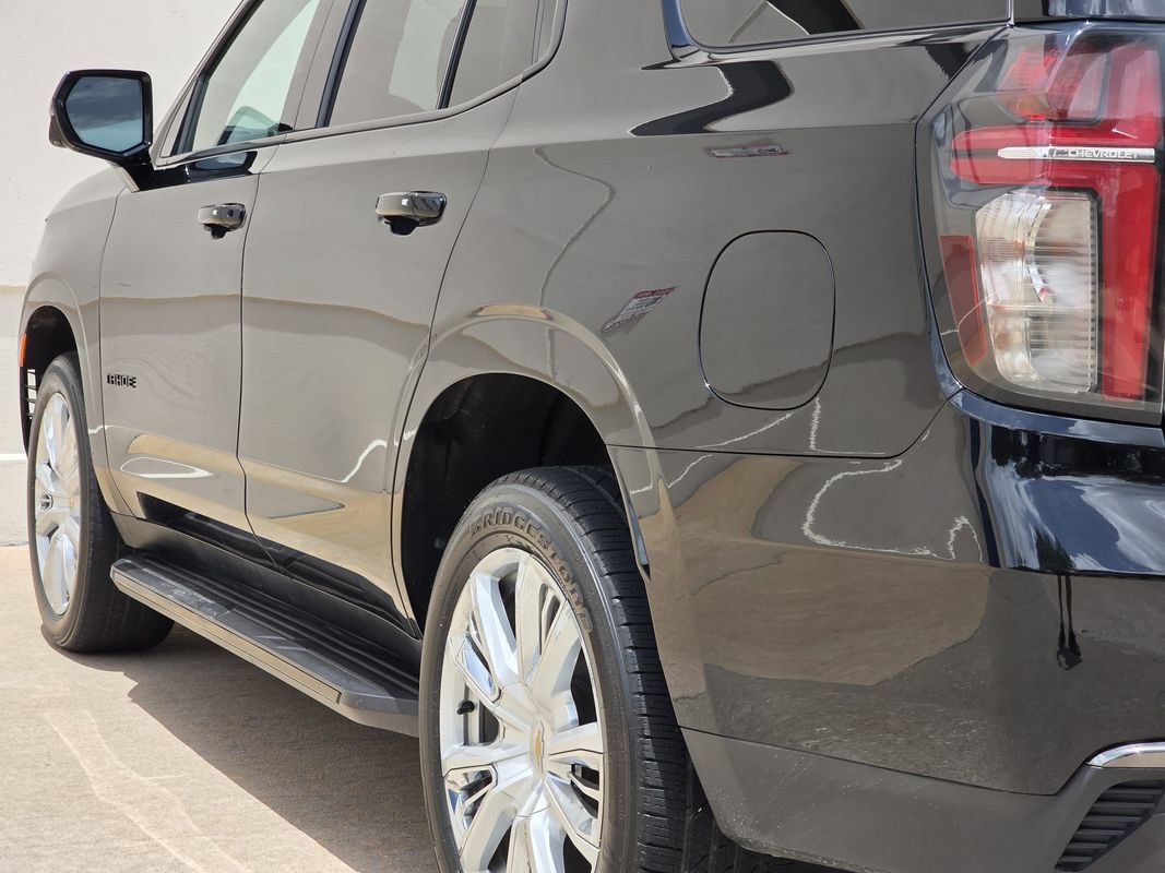 Used 2021 Chevrolet Tahoe RST w/ Luxury Package AWD/4WD image 45