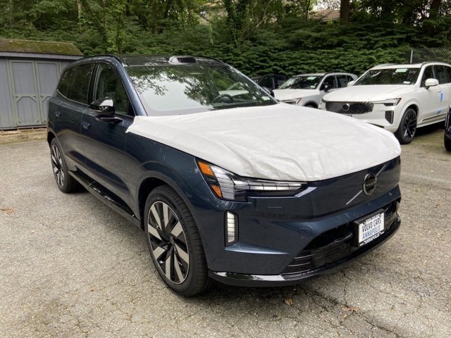 New 2025 Volvo EX90 Ultra
