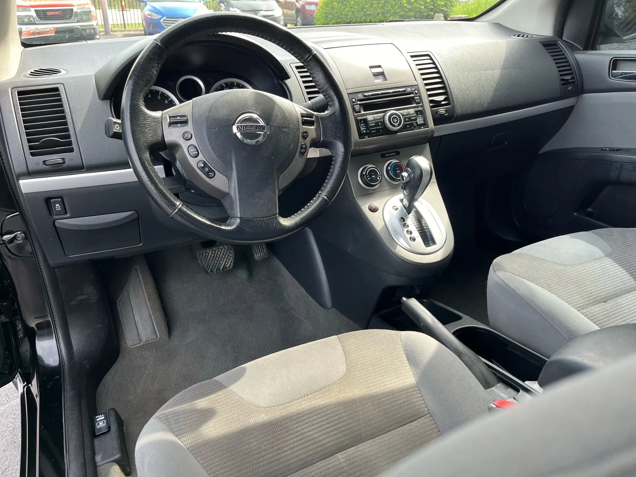 Used 2012 Nissan Sentra 2.0 SR w/ Convenience Pkg image 8