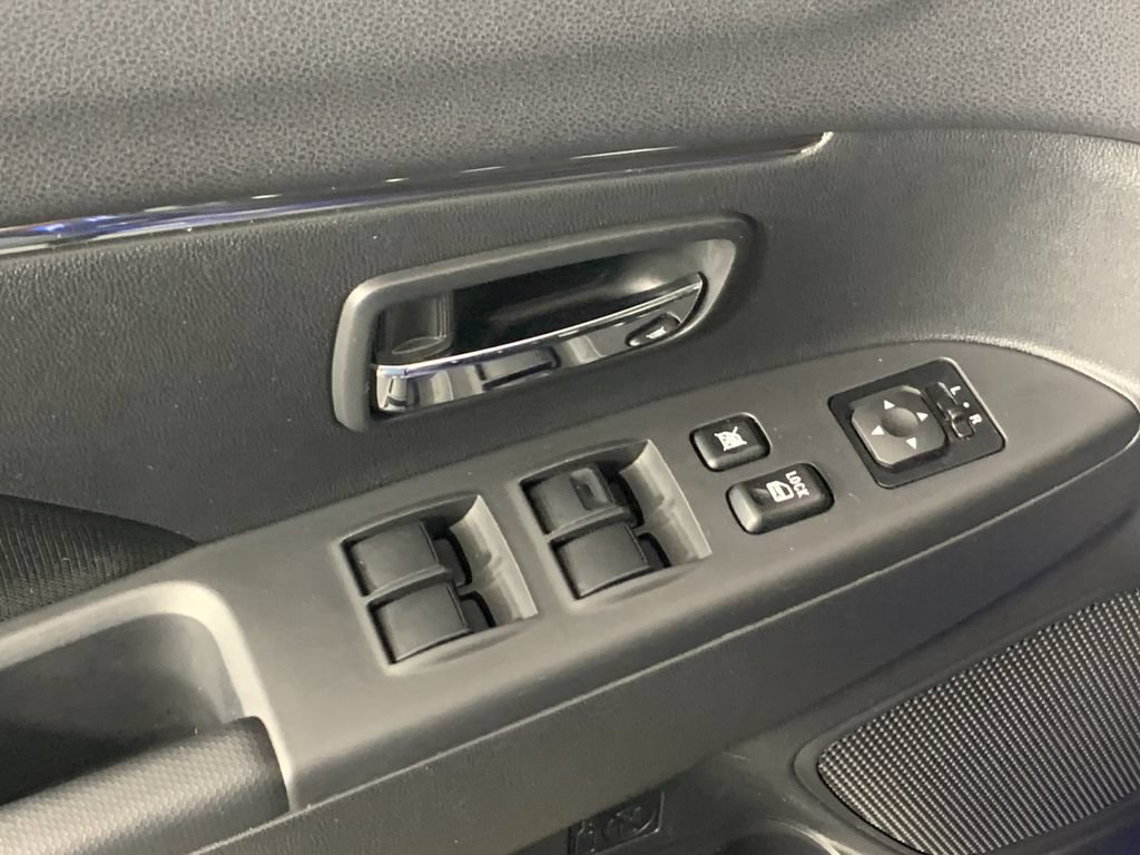 Used 2025 Mitsubishi Outlander Sport AWD image 14