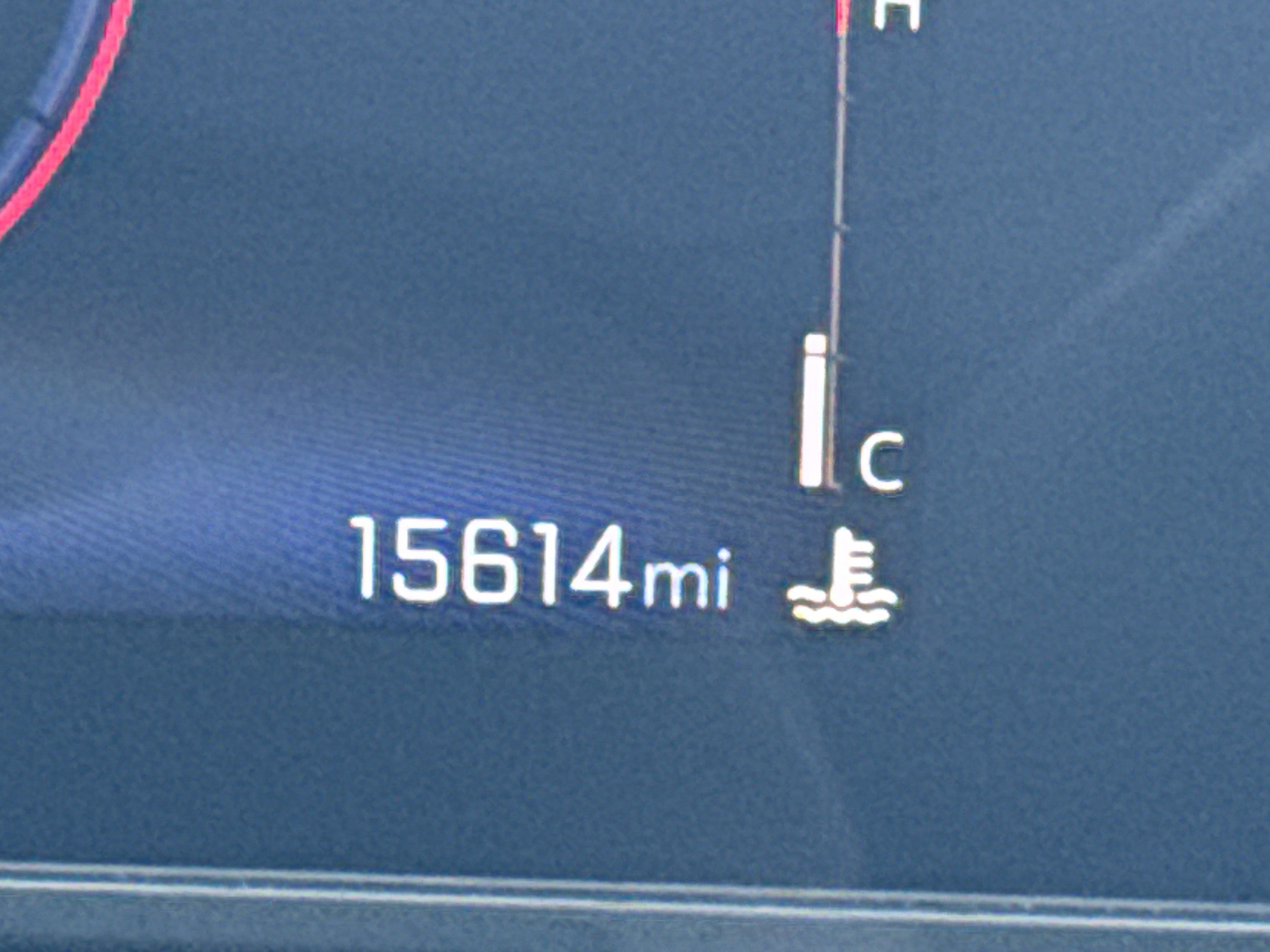 Certified 2025 Chevrolet Trax RS w/ Driver Confidence Package image 29