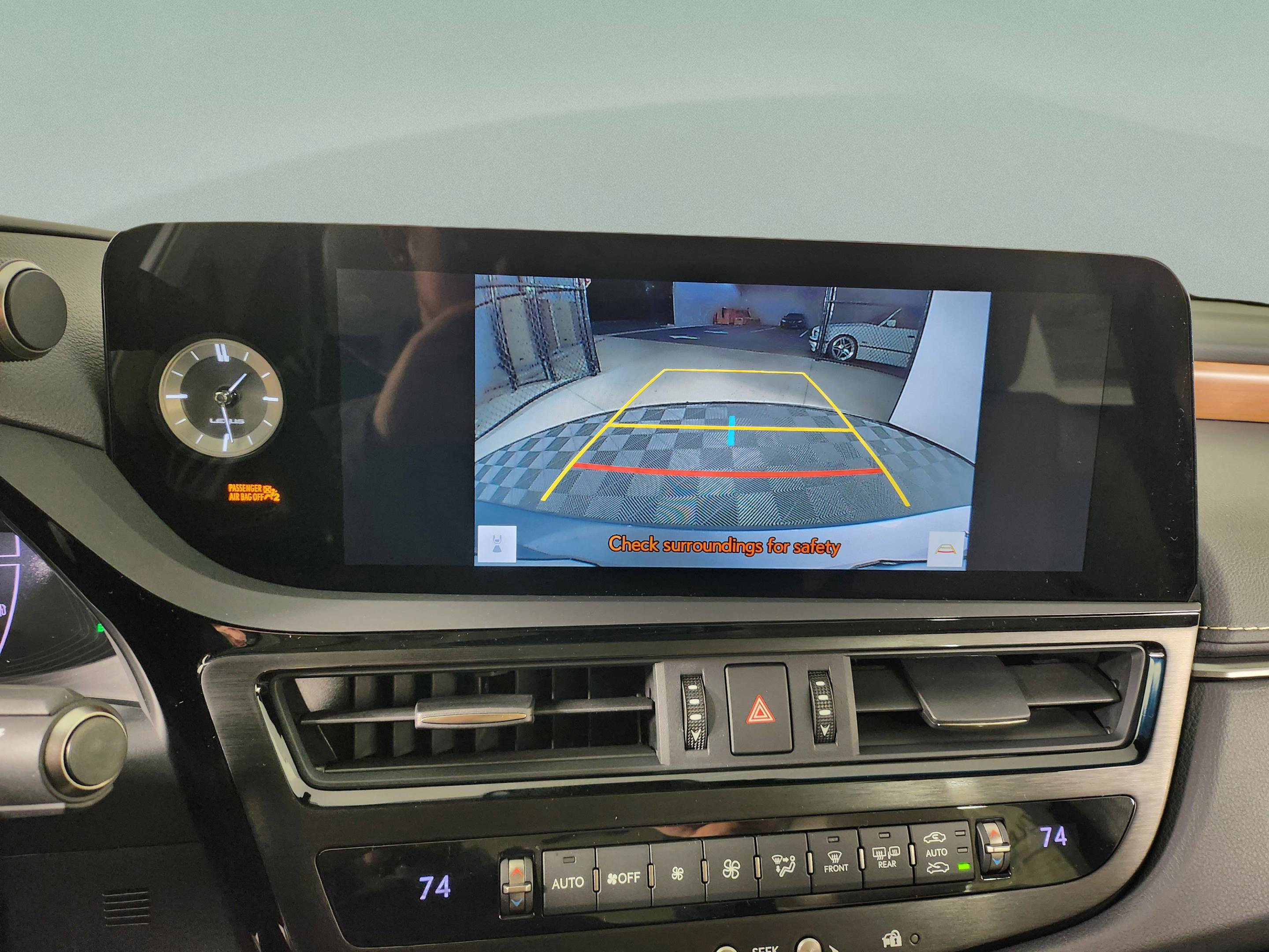 New 2025 Lexus ES 300h w/ Premium Package image 25