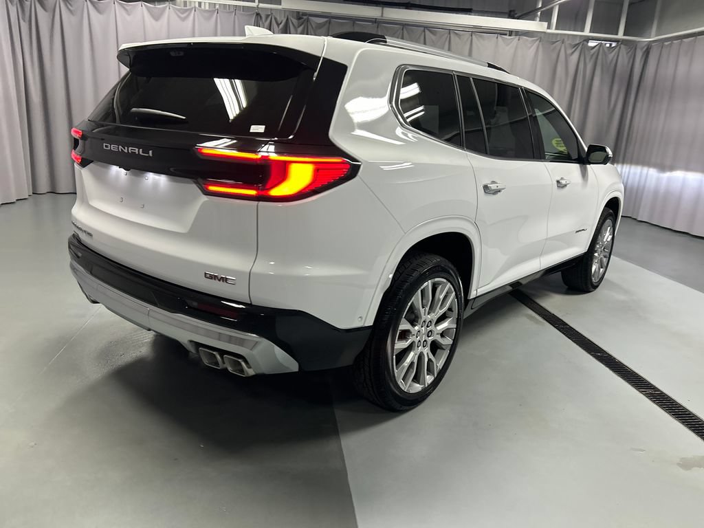 New 2027 GMC Acadia Denali w/ Denali Reserve Package AWD/4WD image 7