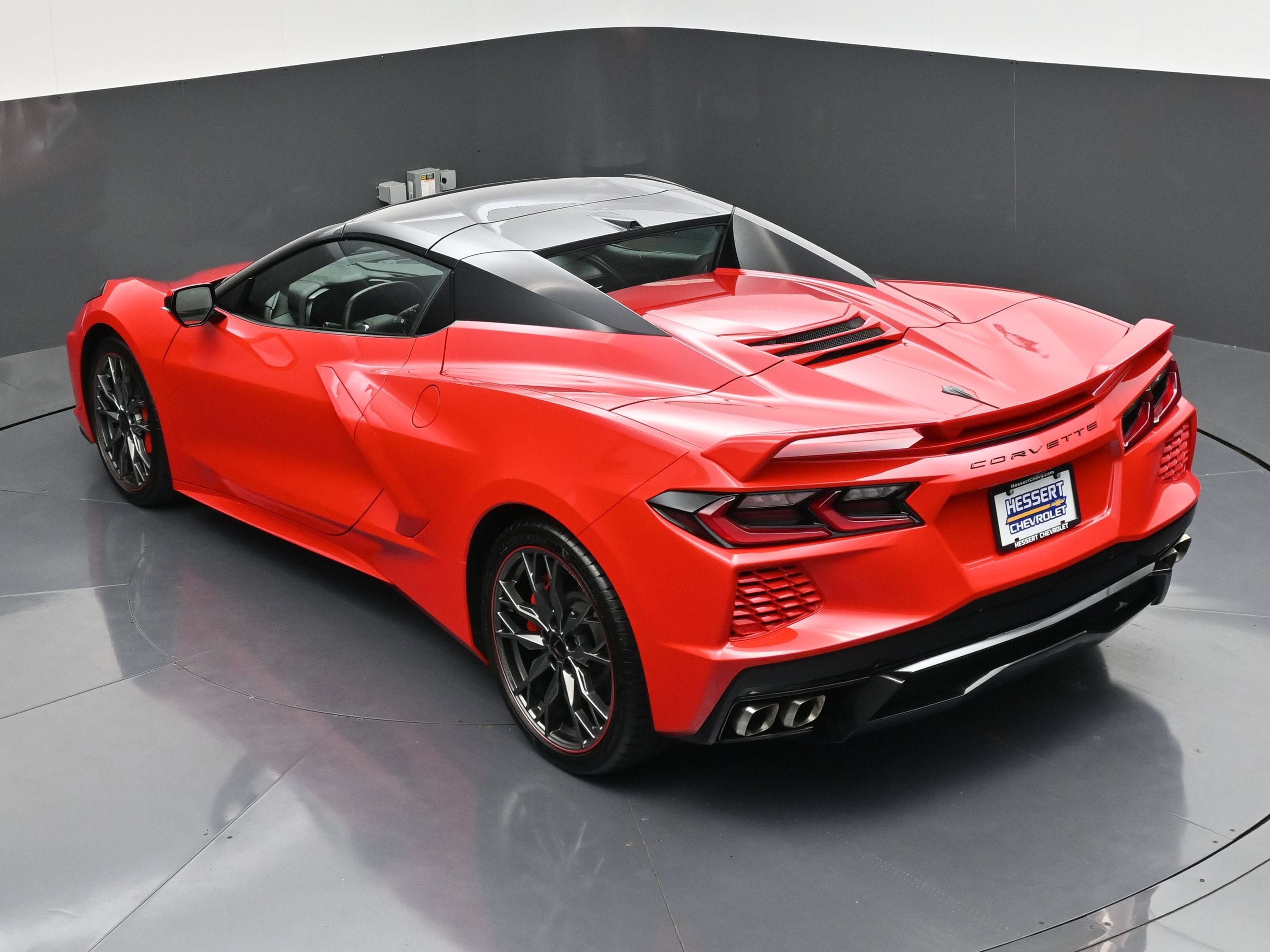 Used 2024 Chevrolet Corvette Stingray Premium Conv w/ Z51 Performance Package RWD image 49