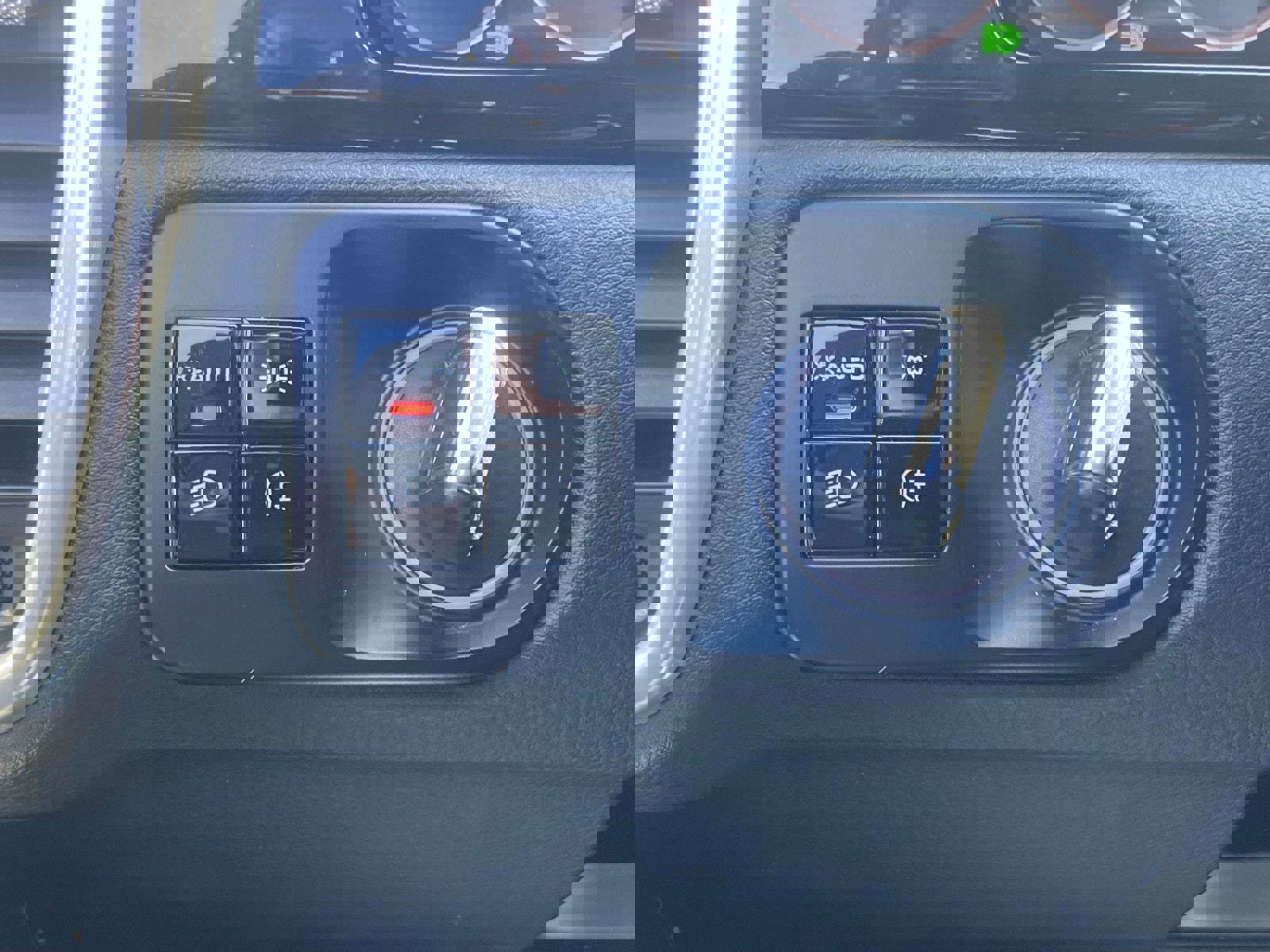 Used 2019 Porsche Cayenne image 22