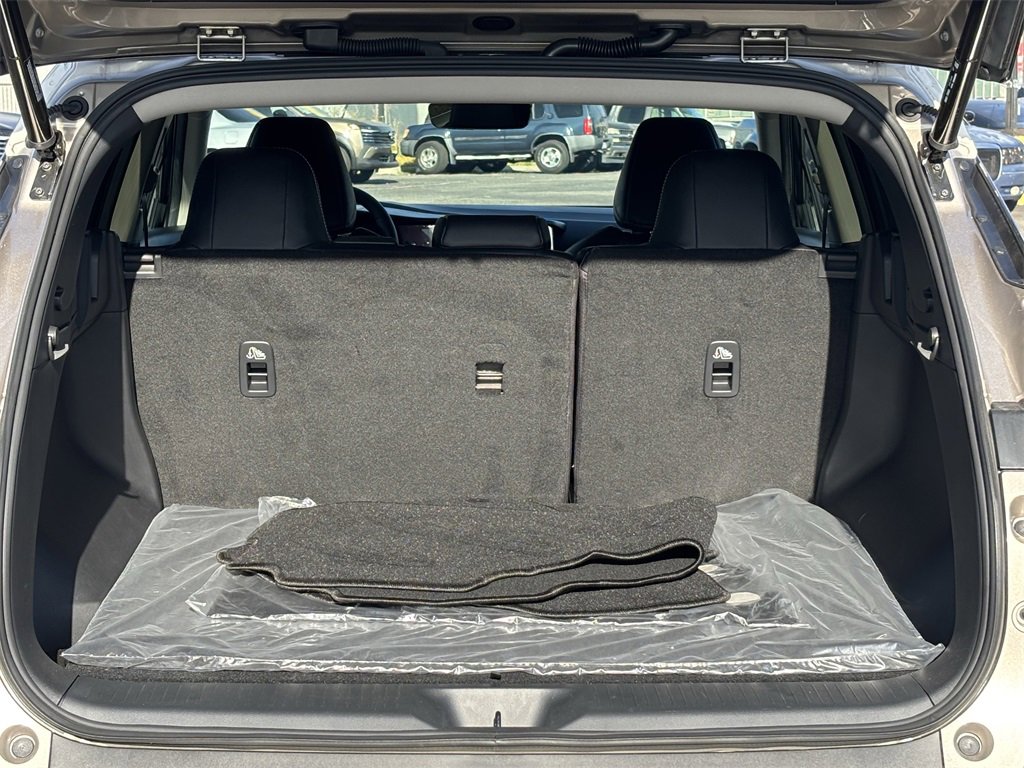 New 2025 Nissan Murano SL image 12