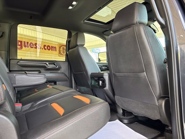 Used 2024 GMC Sierra 3500 AT4 w/ AT4 Premium Plus Package AWD/4WD image 5
