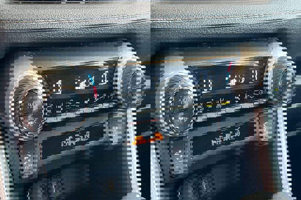 Used 2024 Toyota RAV4 XLE image 20