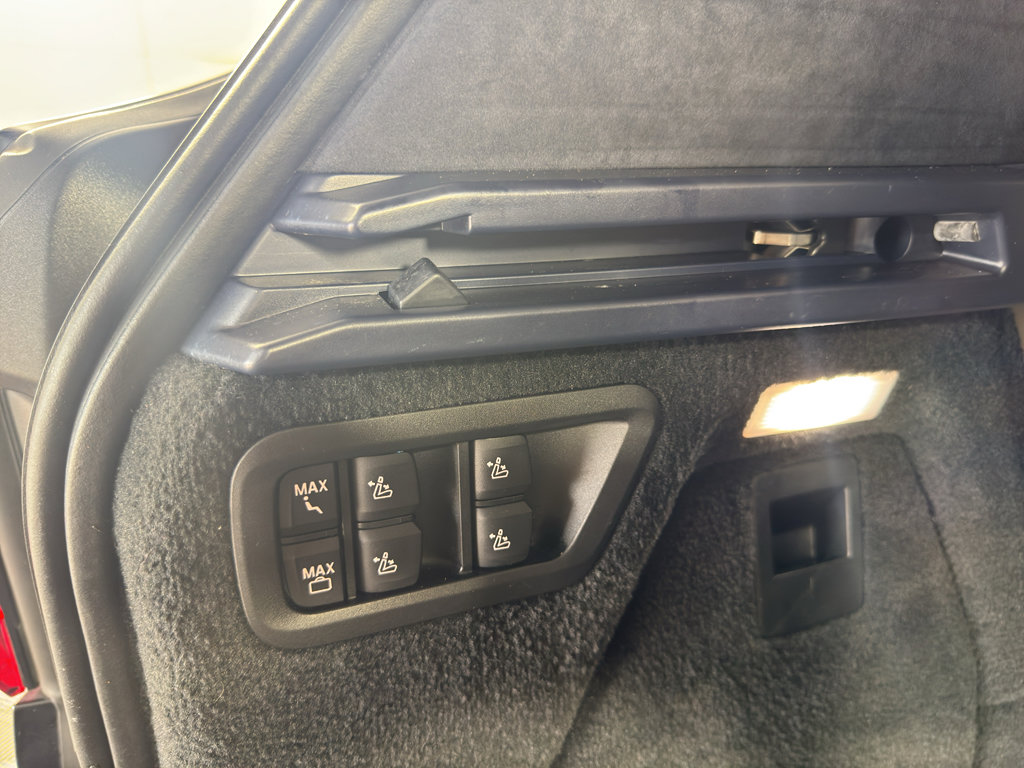 Used 2020 BMW X7 M50i AWD/4WD image 37