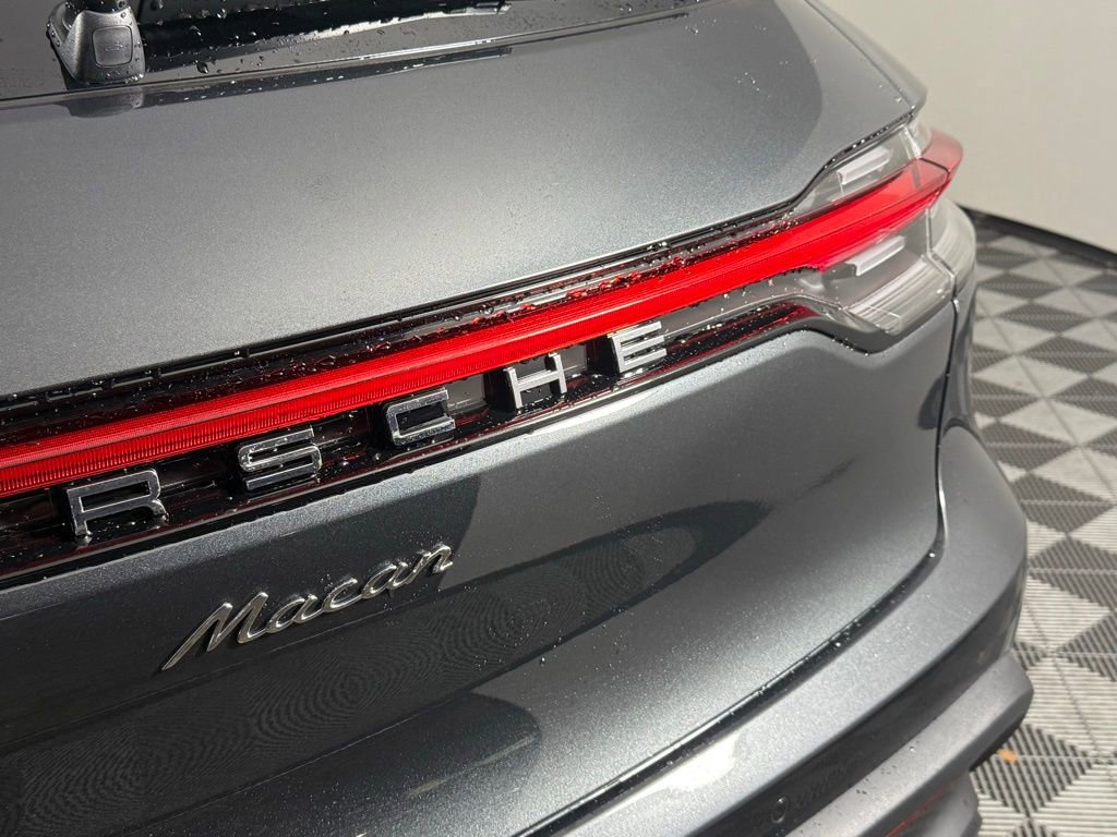 New 2026 Porsche Macan image 16