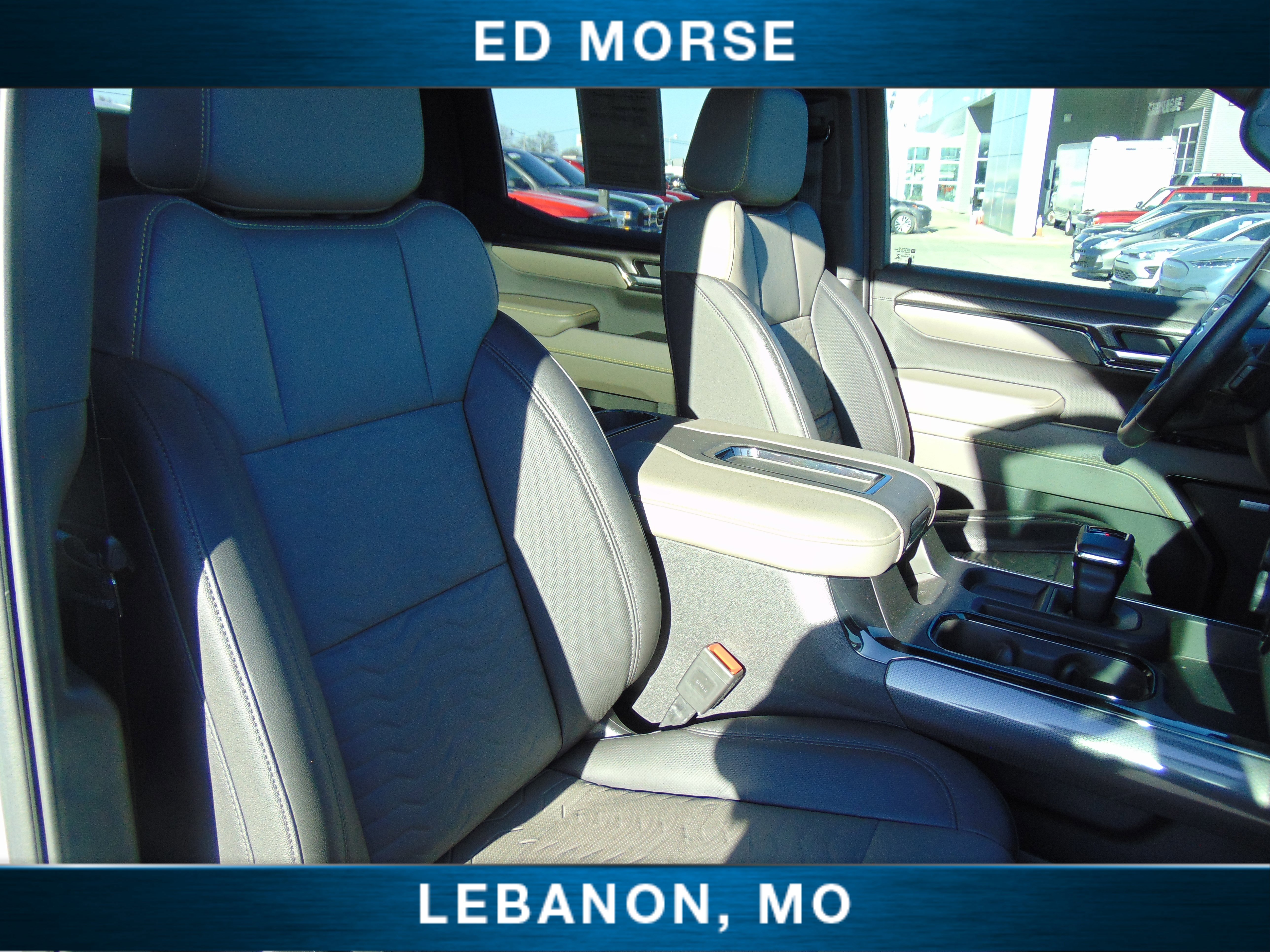 Used 2022 Chevrolet Silverado 1500 ZR2 w/ Technology Package image 16