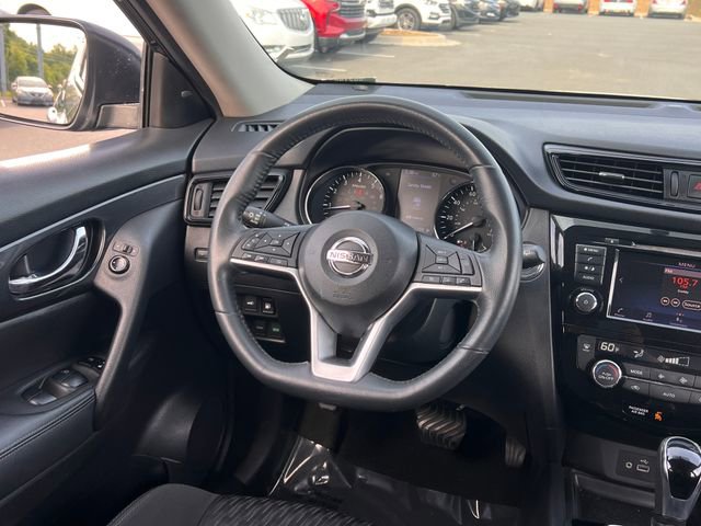 Used 2018 Nissan Rogue SV FWD image 17