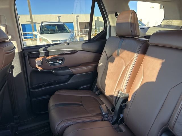 Used 2025 Honda Pilot Elite image 27