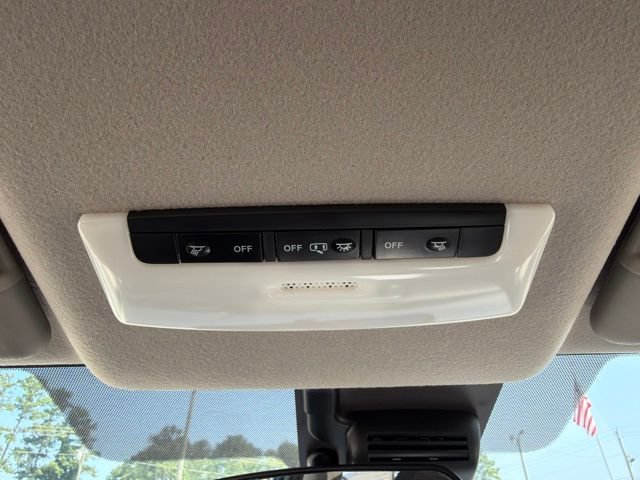 Used 2024 Nissan Versa S w/ S Plus Package FWD image 27