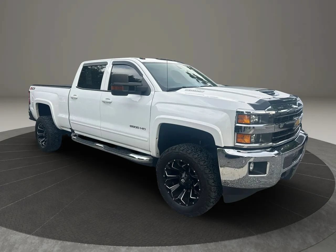 Used 2019 Chevrolet Silverado 2500 LT w/ LT Convenience Package AWD/4WD image 1
