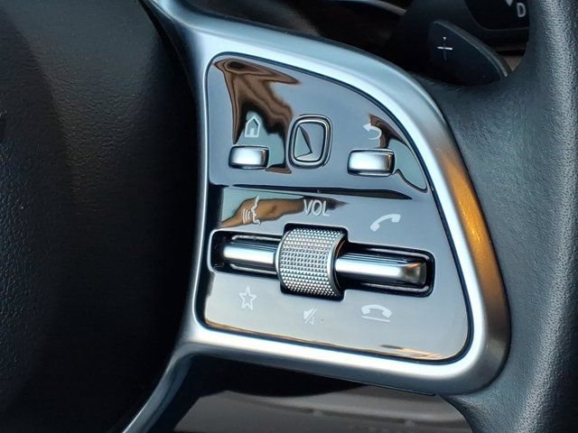 Certified 2022 Mercedes-Benz GLC 300 image 10