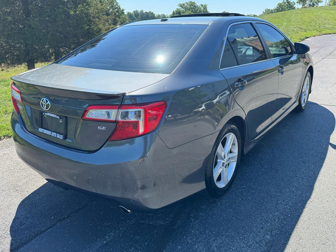 Used 2012 Toyota Camry SE FWD image 23