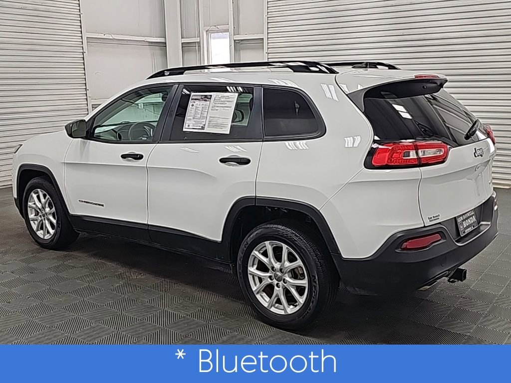 Used 2016 Jeep Cherokee Sport image 6