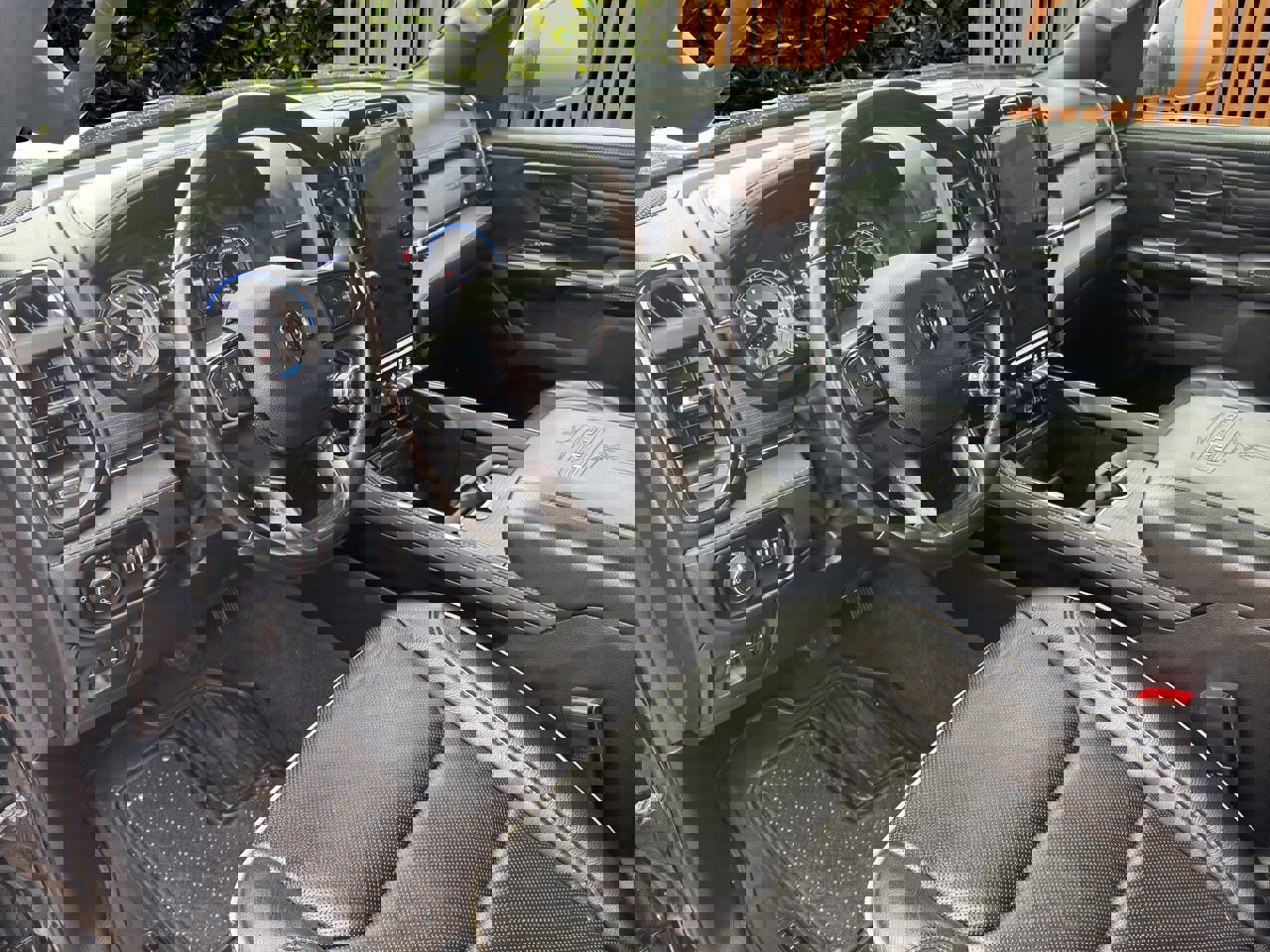 Used 2022 RAM 1500 Limited w/ Body-Colour Bumper Group image 4