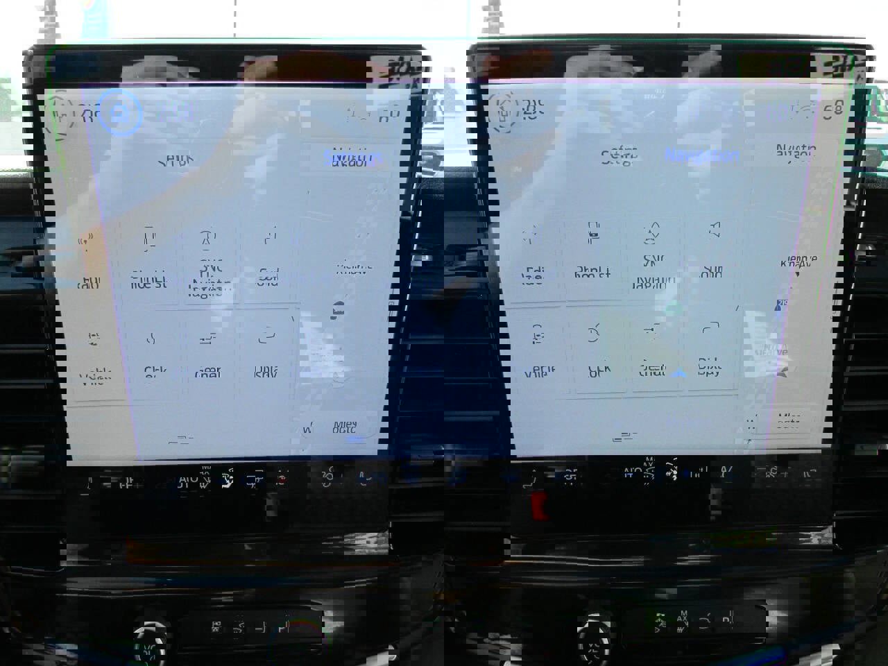 Used 2023 Ford Transit 350 XLT image 21