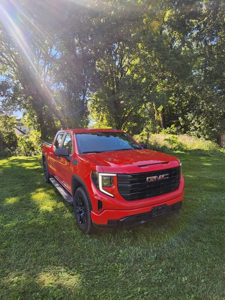 Used 2023 GMC Sierra 1500 Pro w/ Graphite Edition AWD/4WD image 13