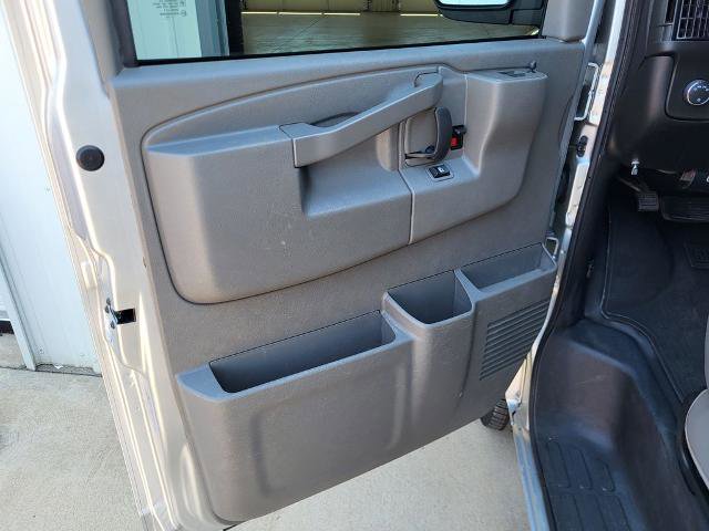 Used 2024 Chevrolet Express 2500 LT w/ LT Preferred Equipment Group RWD image 13