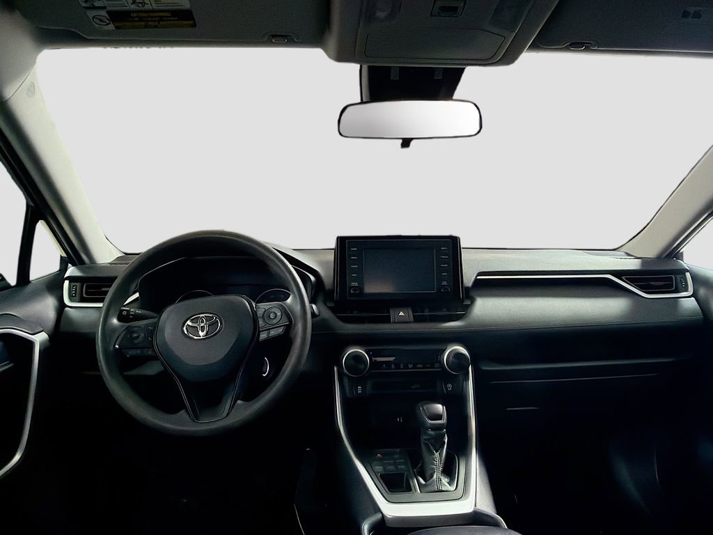 Used 2019 Toyota RAV4 LE image 19