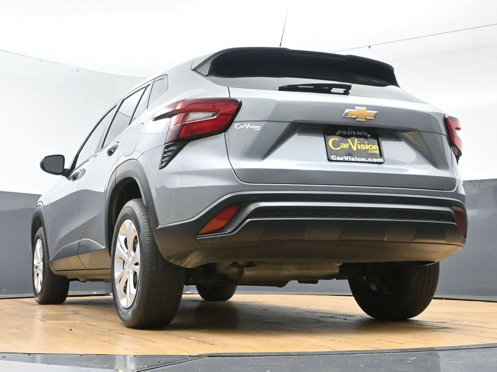 Used 2024 Chevrolet Trax LS w/ Driver Confidence Package FWD image 48