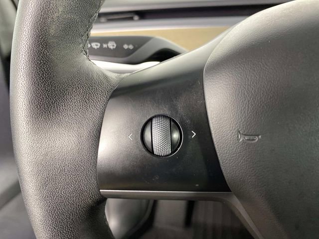 Used 2023 Tesla Model Y Long Range image 17