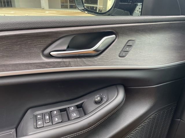 New 2025 Jeep Grand Cherokee Limited image 19