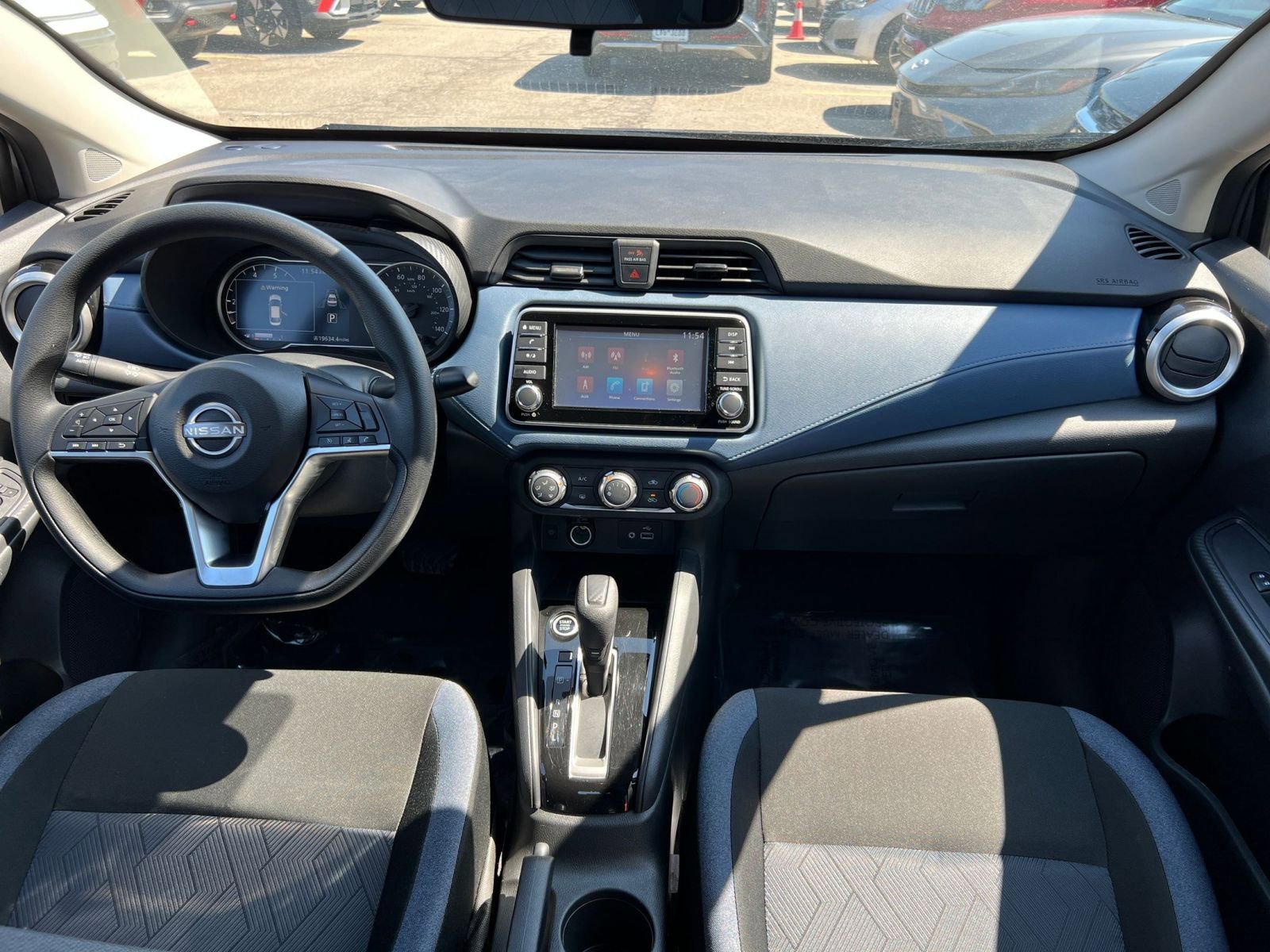 Used 2025 Nissan Versa SV FWD image 34