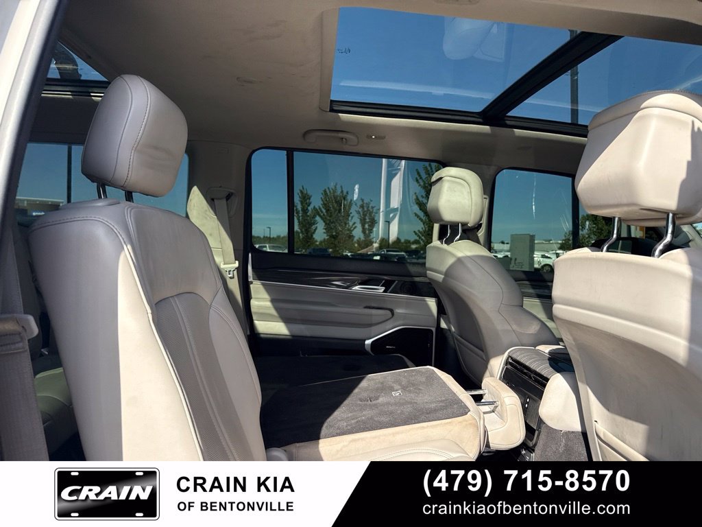 Used 2022 Jeep Wagoneer Series II w/ Premium Group I RWD image 10