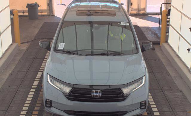 Used 2024 Honda Odyssey Sport image 2