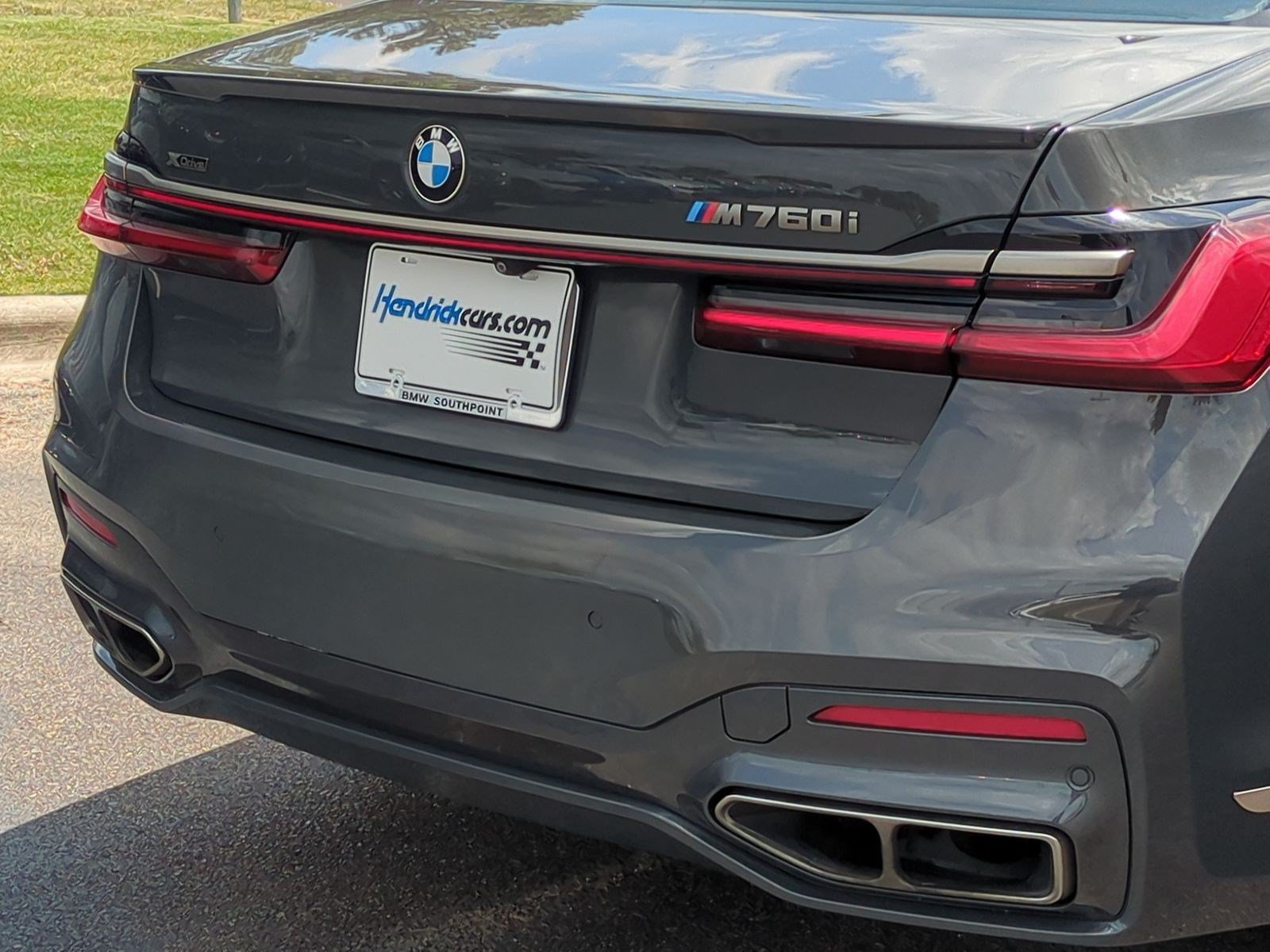 Used 2022 BMW M760i xDrive AWD/4WD image 41