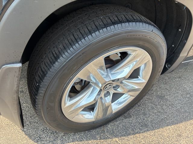 Used 2019 Toyota Highlander Limited AWD/4WD image 57