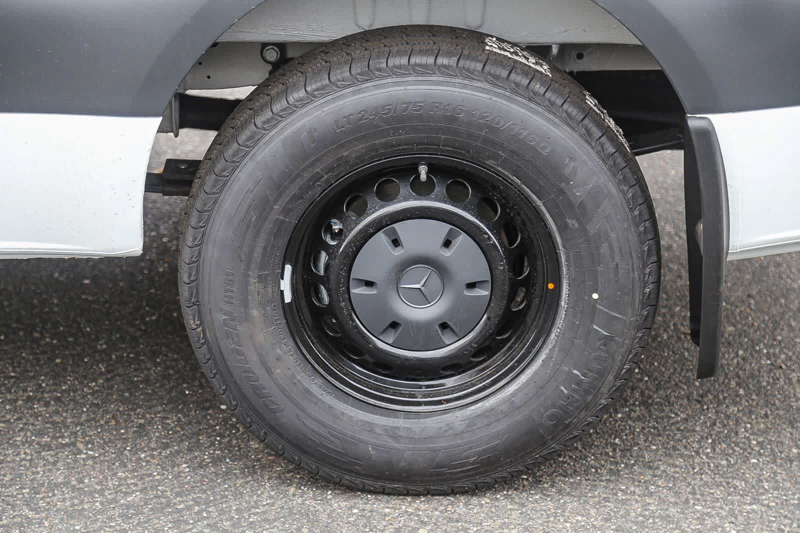 New 2024 Mercedes-Benz Sprinter 2500 image 9
