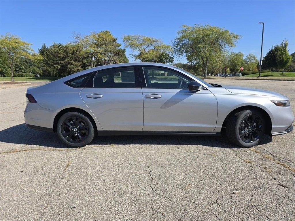 New 2025 Honda Accord SE image 18