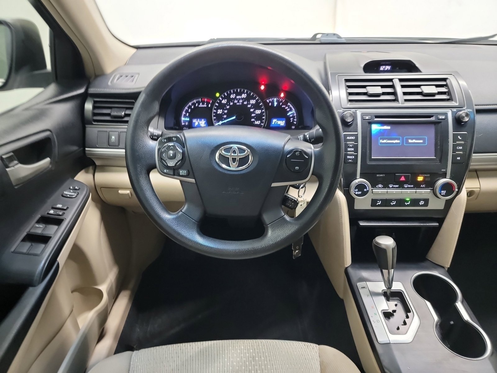 Used 2012 Toyota Camry LE image 16