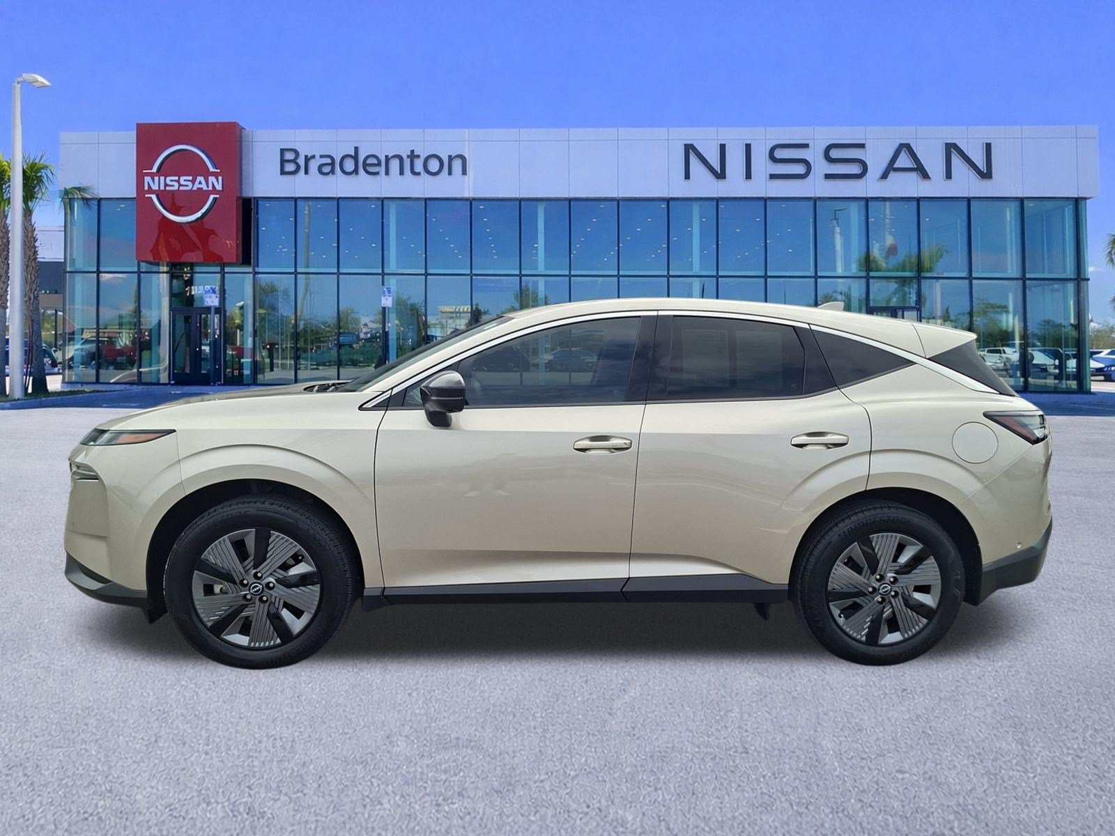 Used 2025 Nissan Murano SL AWD/4WD image 8