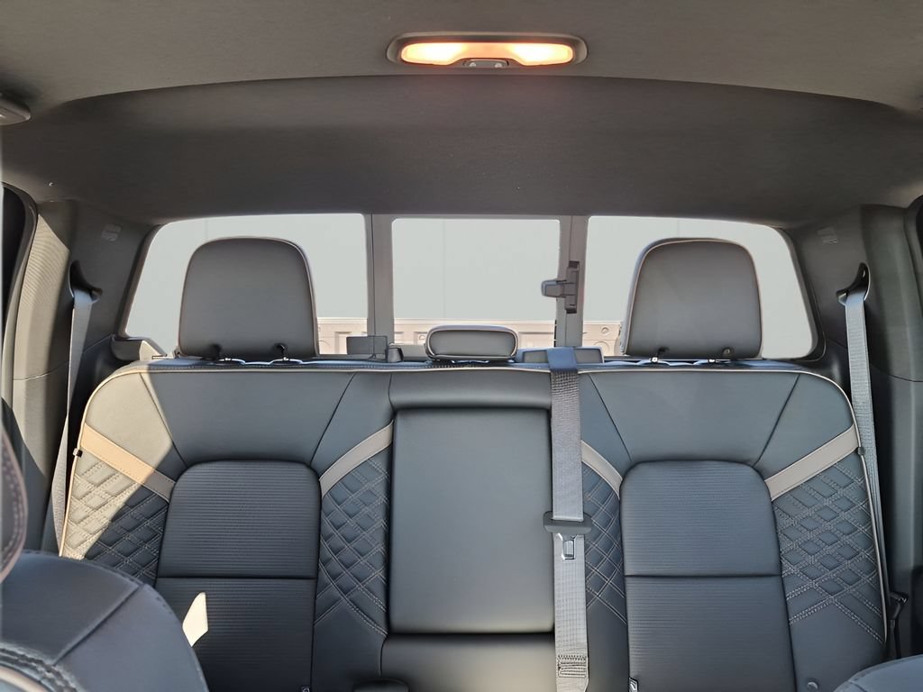 New 2026 GMC Canyon Denali w/ LPO, Denali Black Edition AWD/4WD image 47