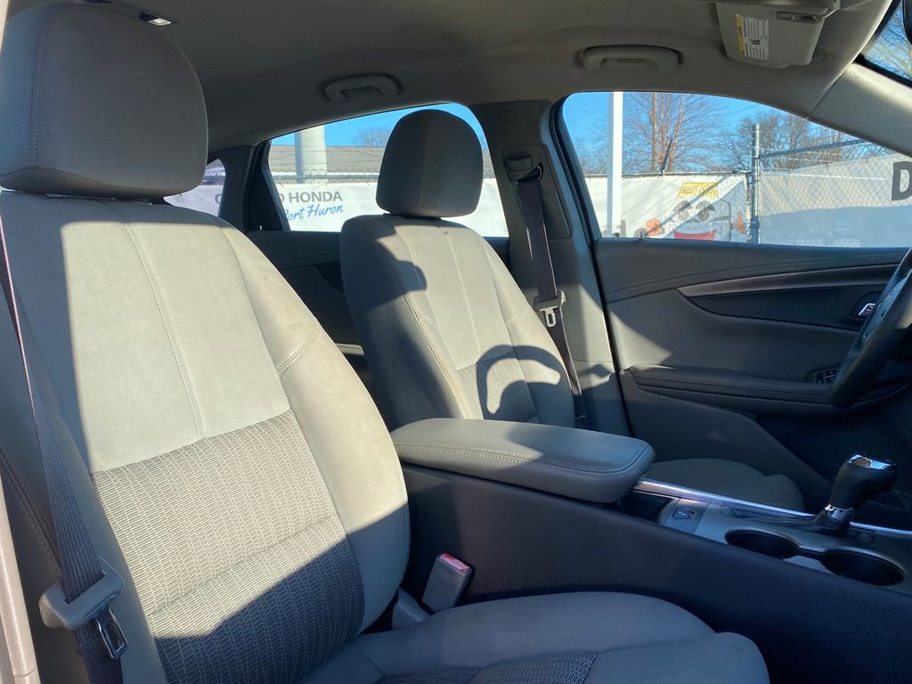 Used 2017 Chevrolet Impala LS image 15