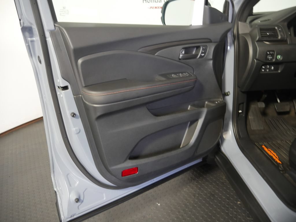 Certified 2024 Honda Passport TrailSport image 14