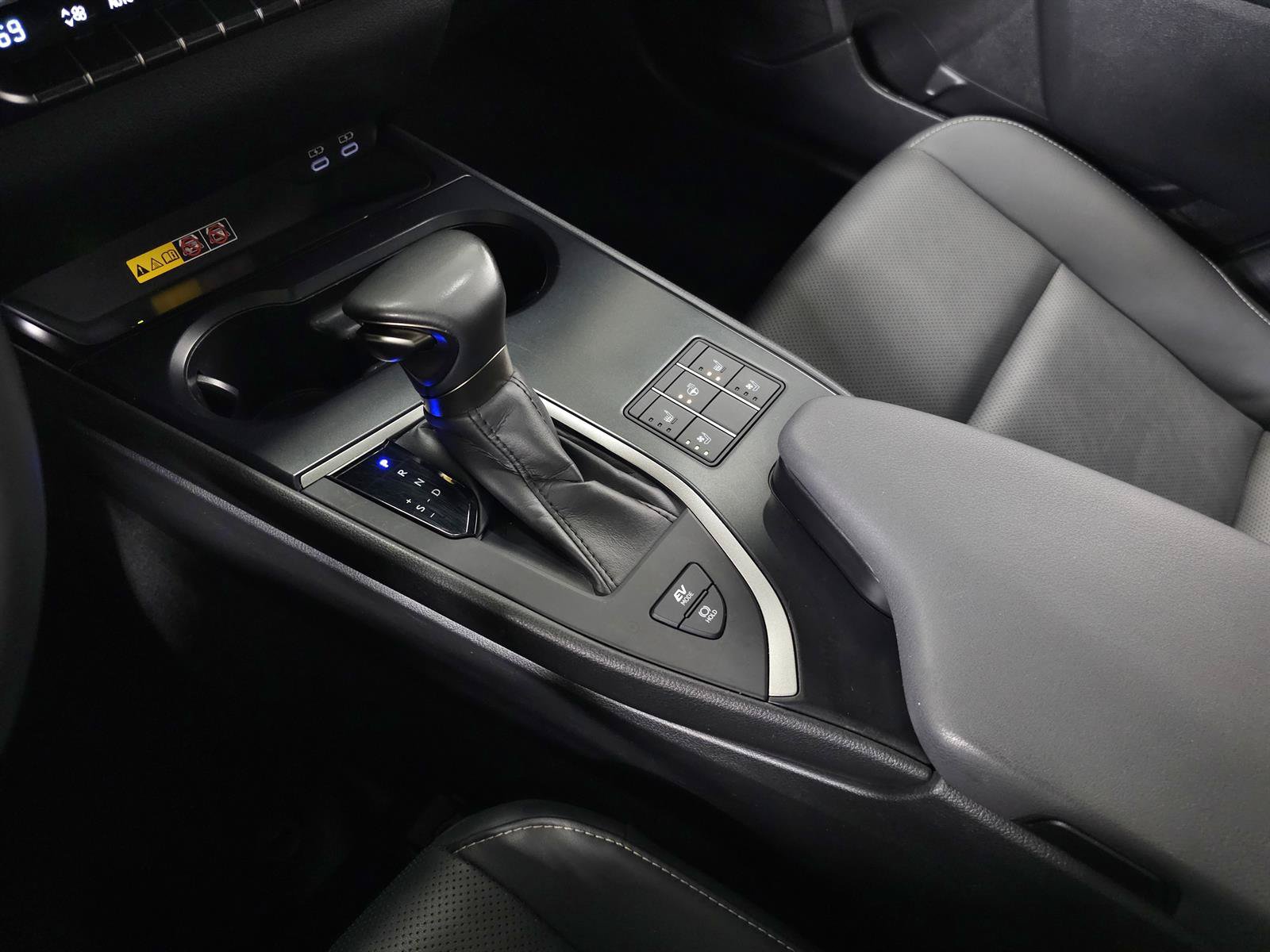 Certified 2024 Lexus UX 250h AWD w/ Premium Package image 28
