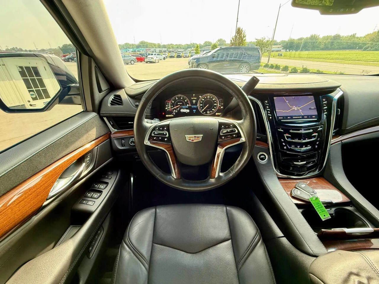 Used 2015 Cadillac Escalade ESV Premium AWD/4WD image 18