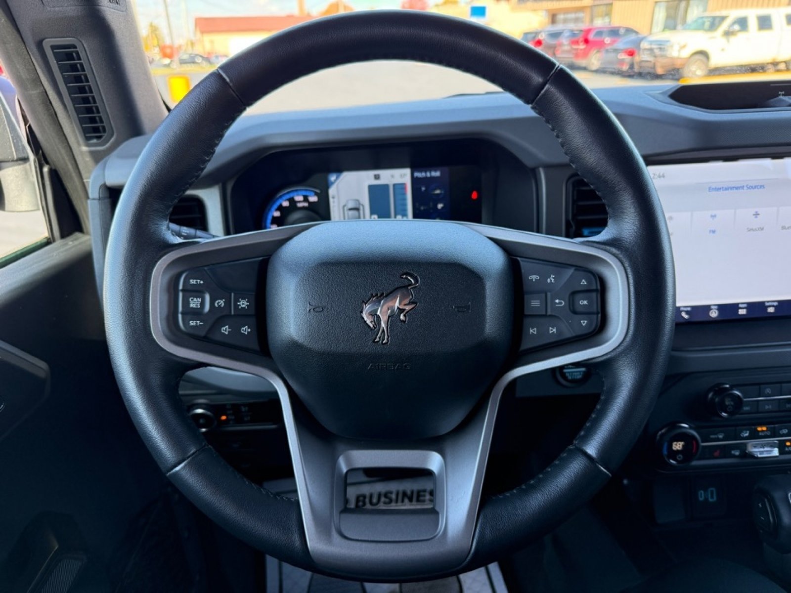 Used 2024 Ford Bronco Black Diamond image 21