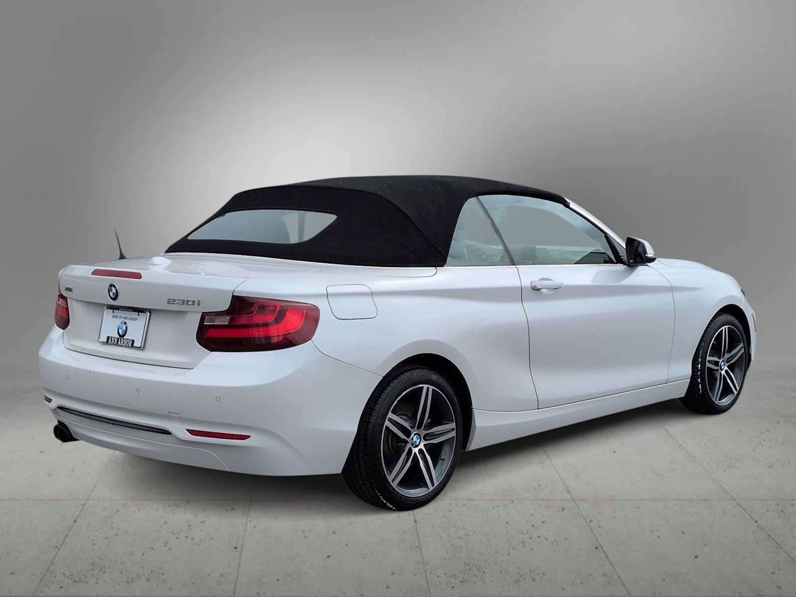 Used 2017 BMW 230i xDrive Convertible image 8
