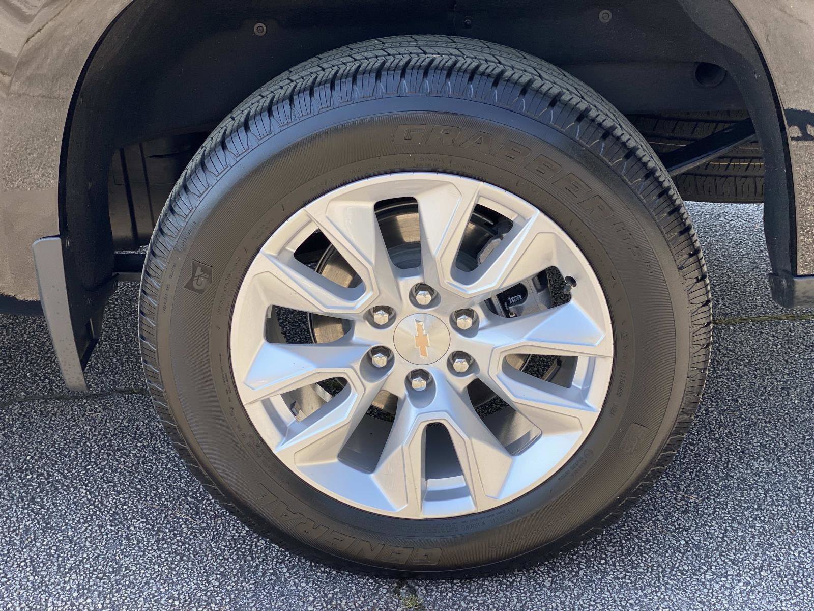 Used 2024 Chevrolet Silverado 1500 Custom image 16