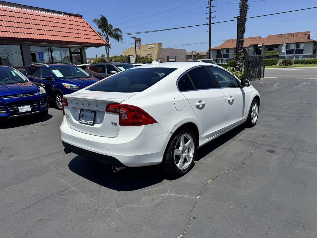 Used 2012 Volvo S60 T5 w/ Climate Pkg FWD image 6