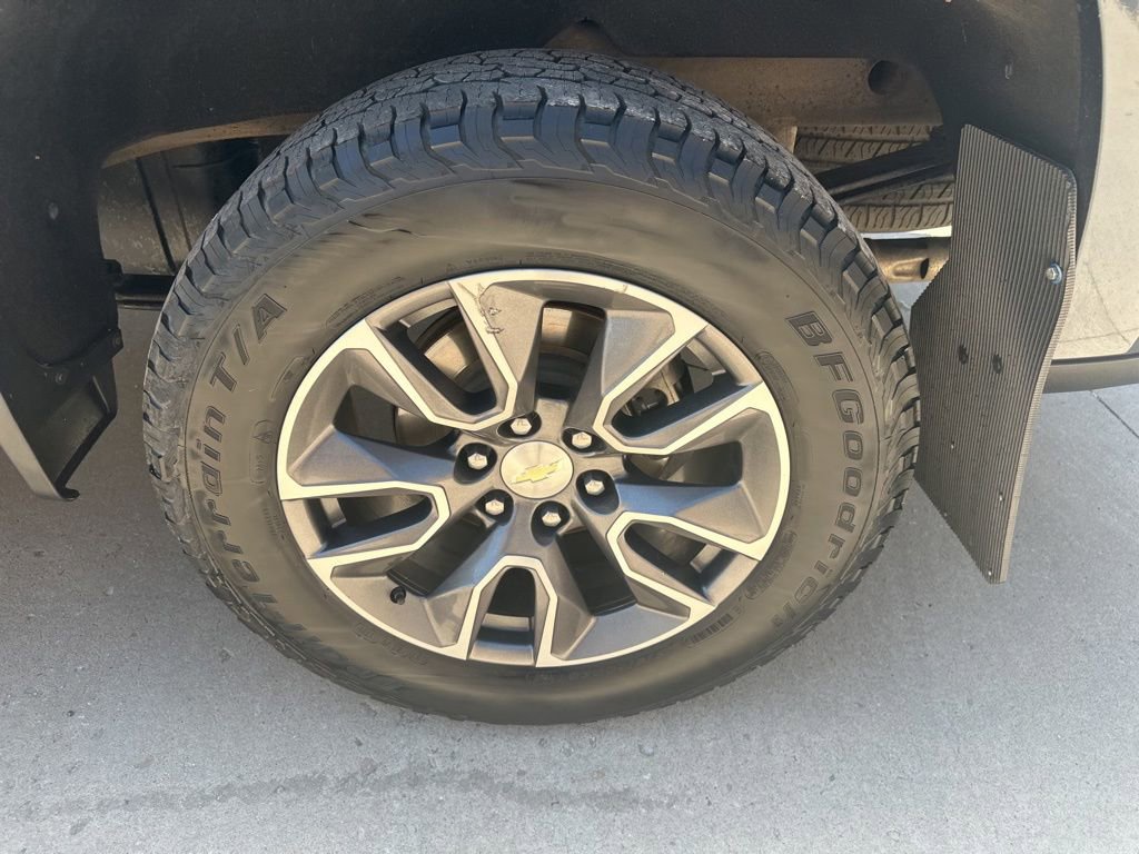 Used 2020 Chevrolet Silverado 1500 LT w/ All-Star Edition AWD/4WD image 30