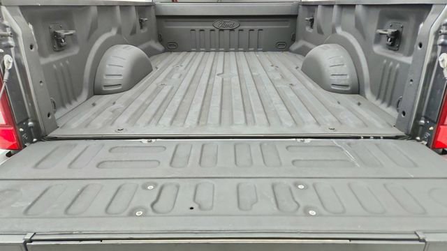 Used 2020 Ford F350 Limited w/ FX4 Off-Road Package AWD/4WD image 14